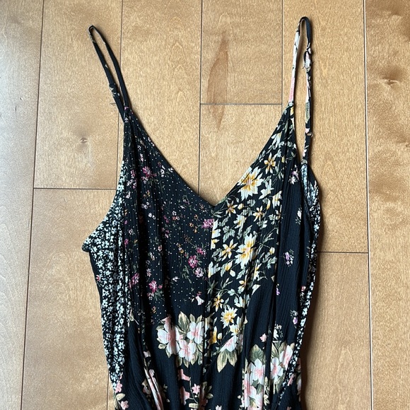 American Eagle Jumpsuit - Picture 2 of 6